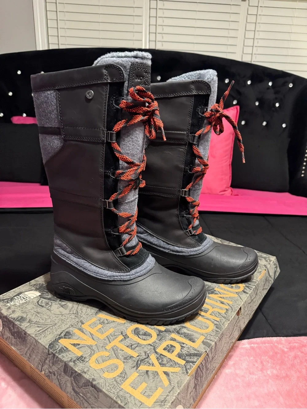 The North Face Women's Black and Gray Winter Lace-Up Boots with Red Accents
